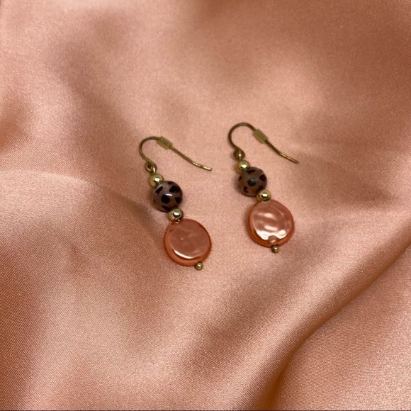 Vintage Earring - Picture 3 of 4